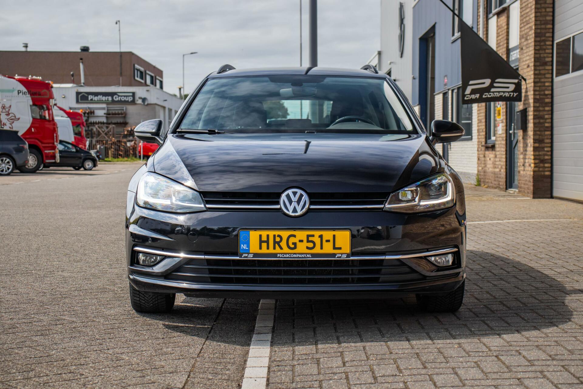 45457071-8.jpg