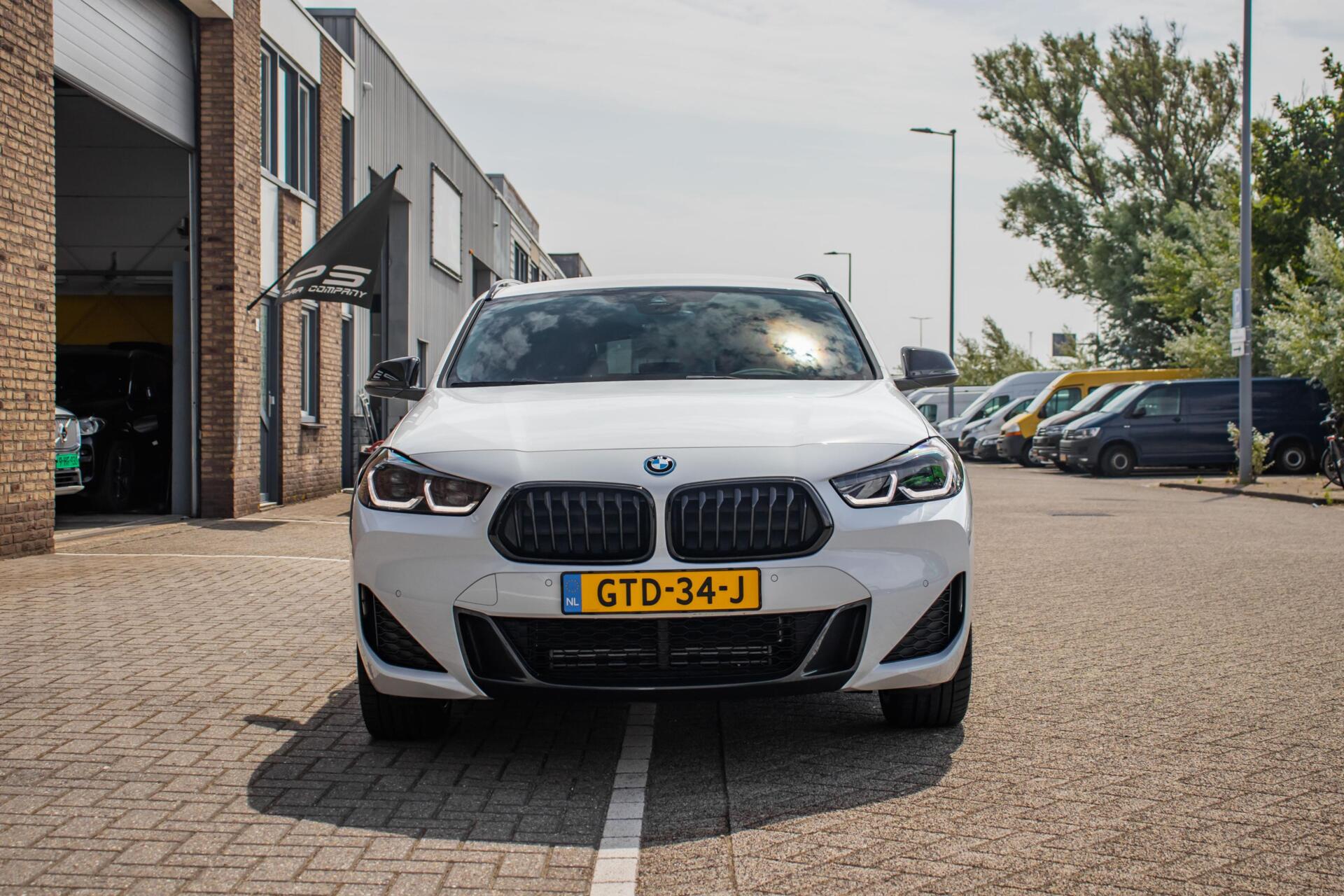 46652248-7.jpg