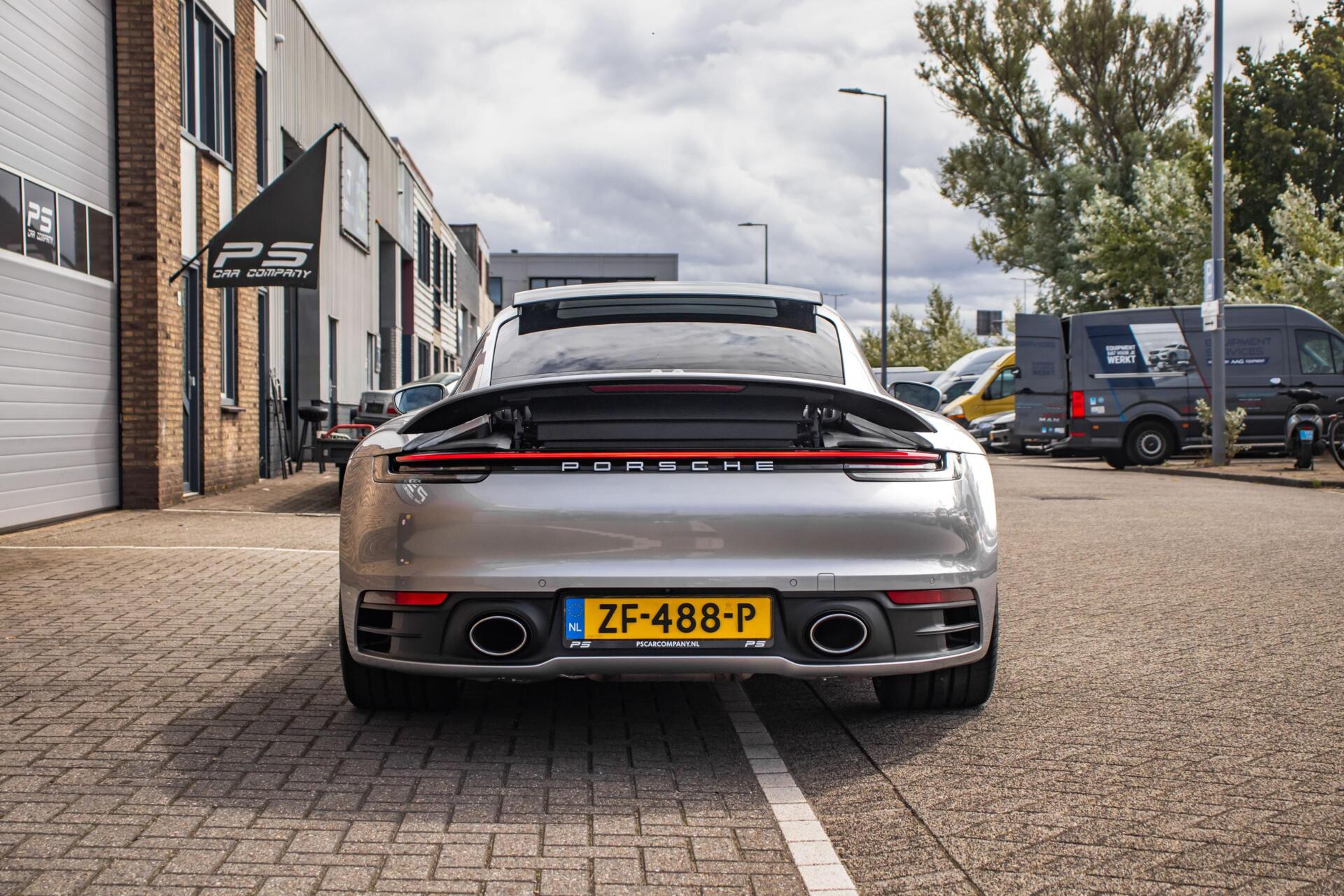 47284604-4.jpg