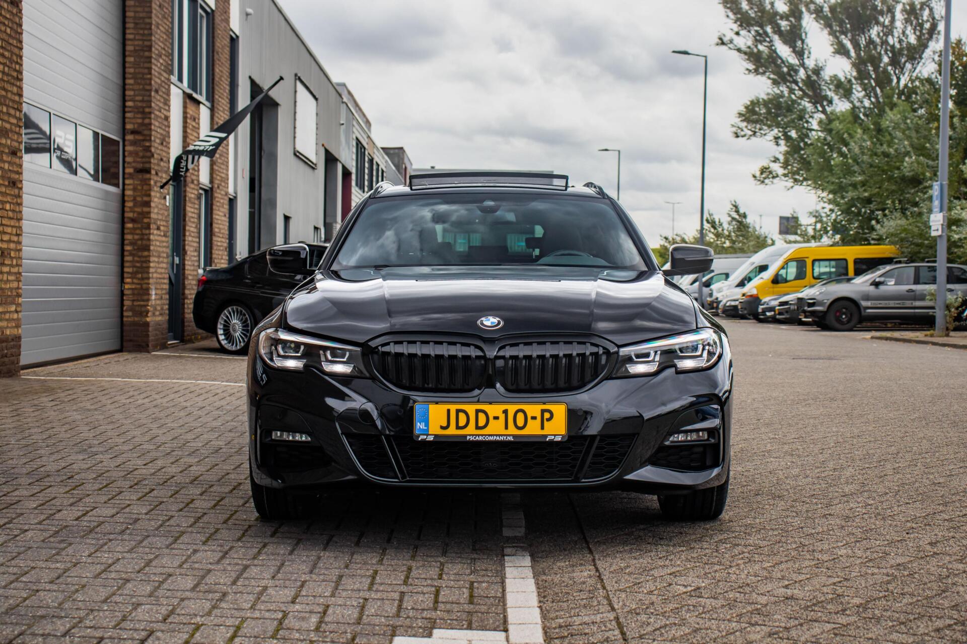 47396377-8.jpg