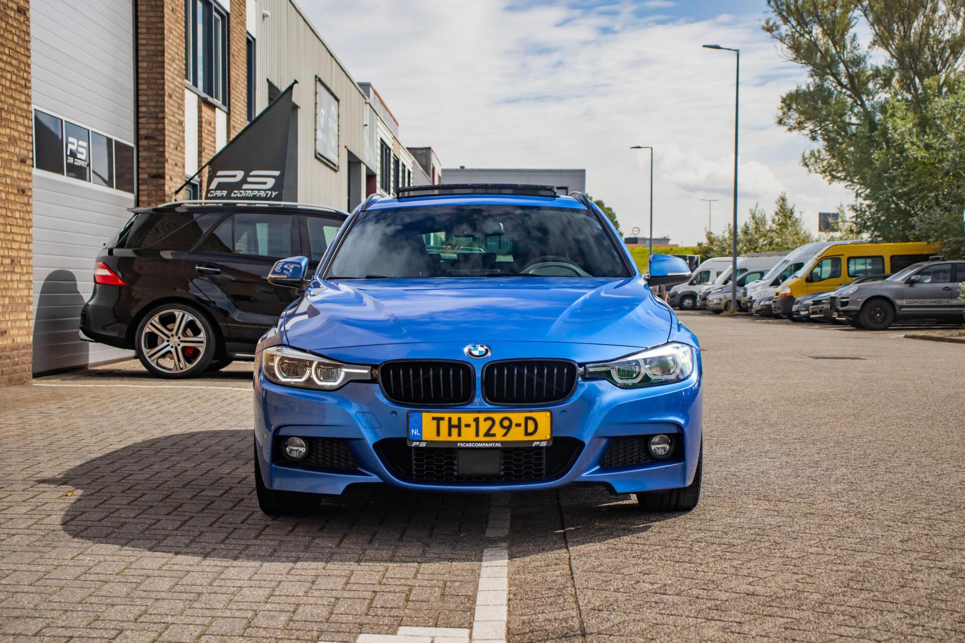 47491897-8.jpg
