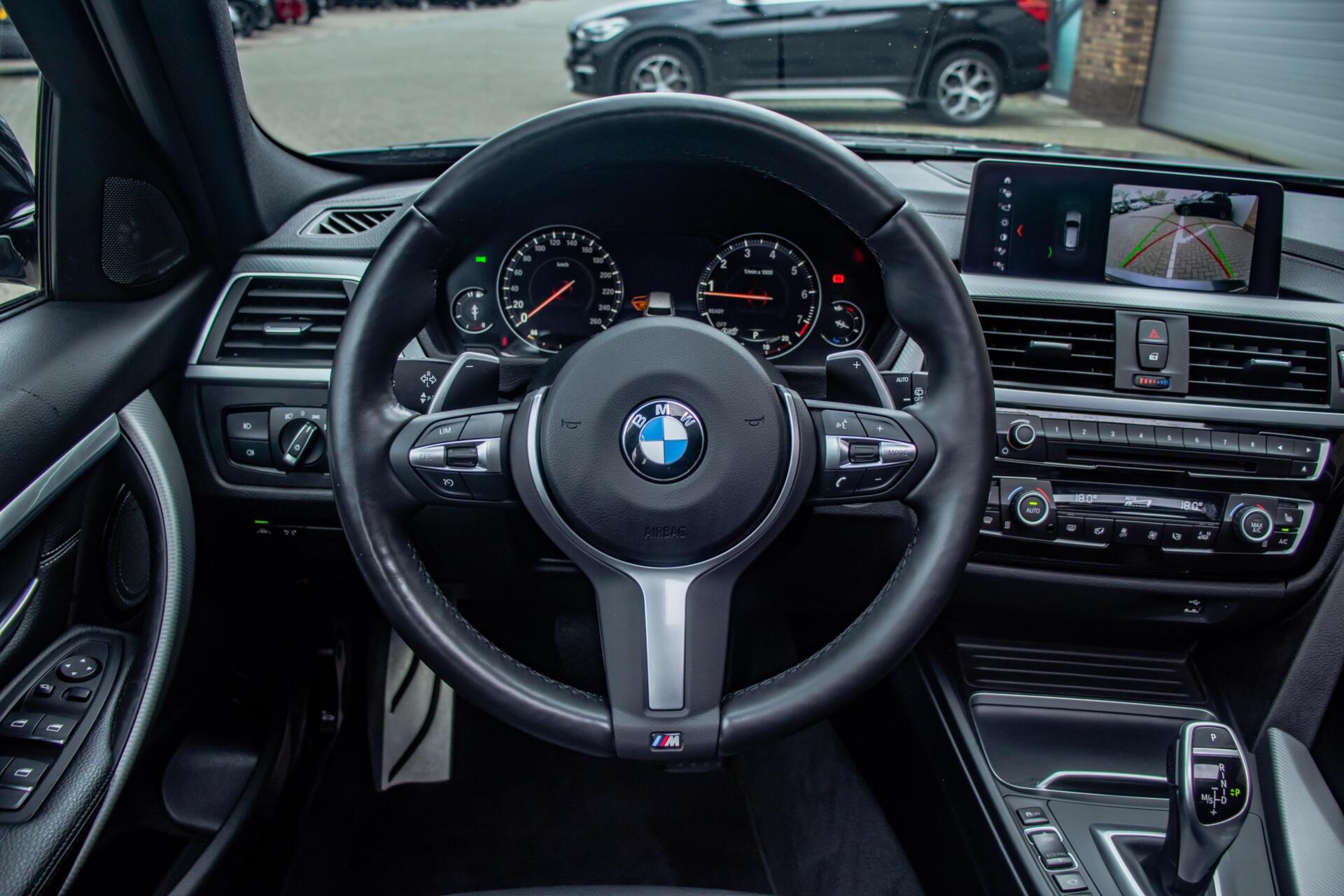 48514454-13.jpg