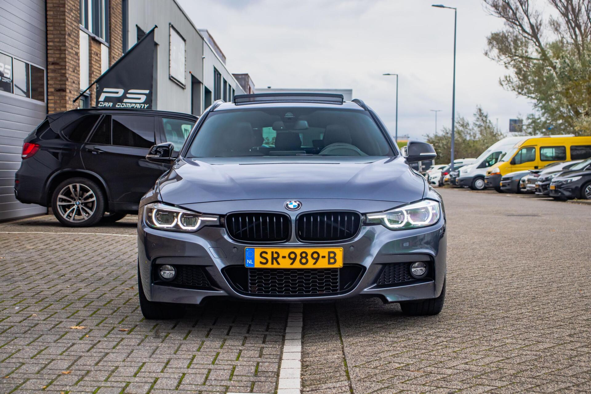 48514454-8.jpg