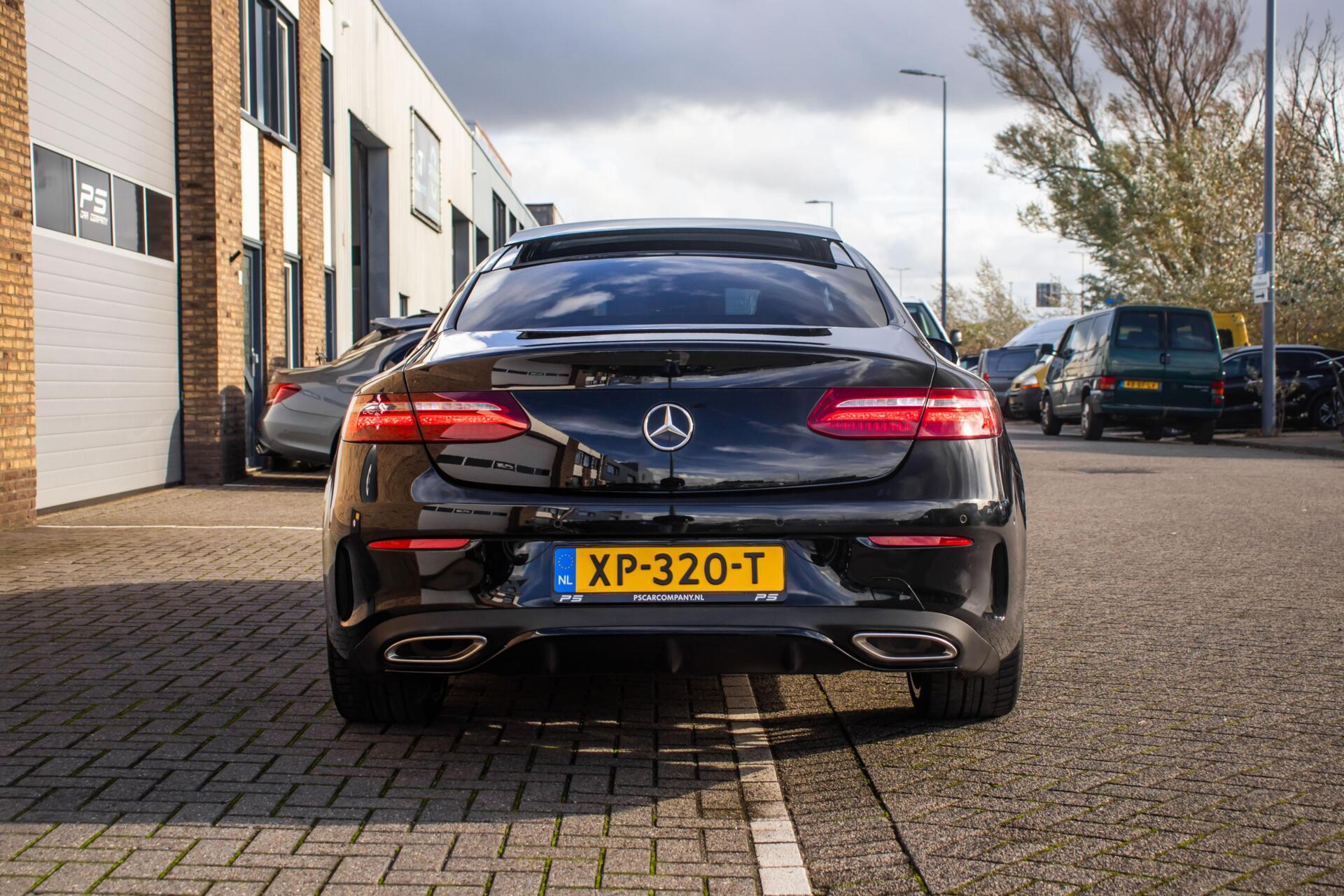 48564257-3.jpg