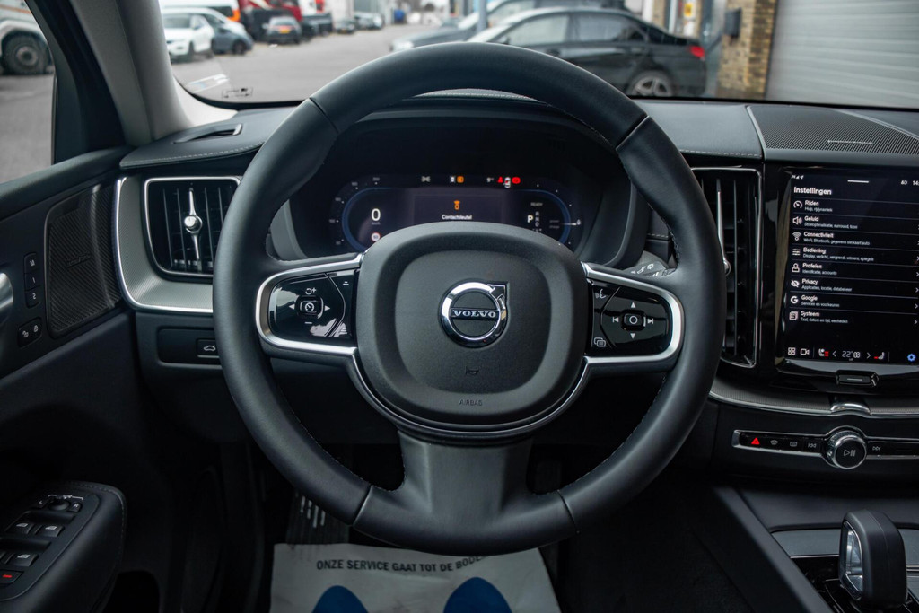 51380877-12.jpg